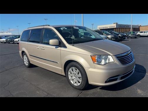 2013 Chrysler Town & Country Touring