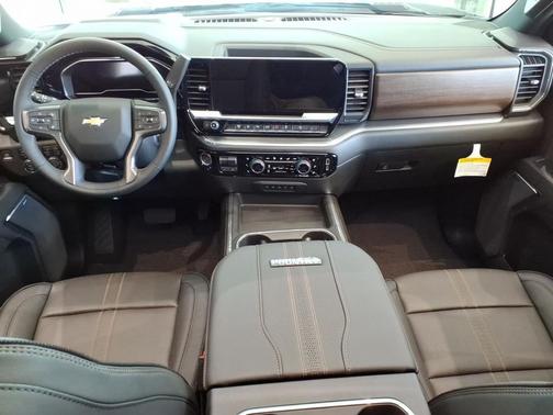 Black 2025 Chevrolet Silverado 2500 High Country