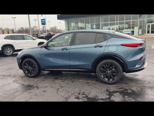 Ocean Blue Metallic 2024 Buick Envista Sport Touring FWD