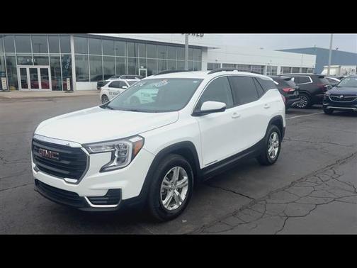 2023 GMC Terrain SLE