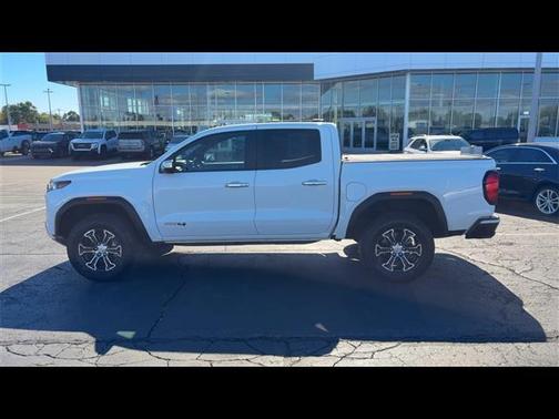 2024 GMC Canyon AT4