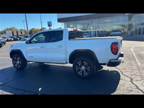 2024 GMC Canyon AT4