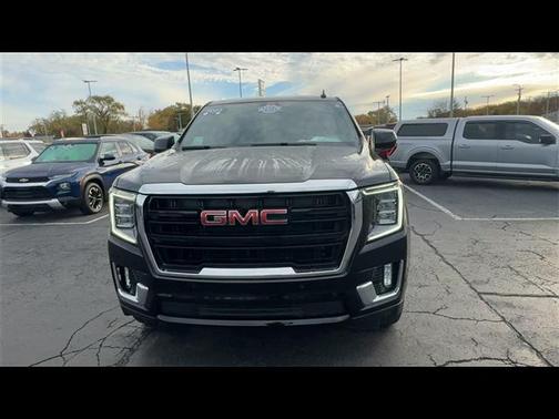 2023 GMC Yukon XL SLE
