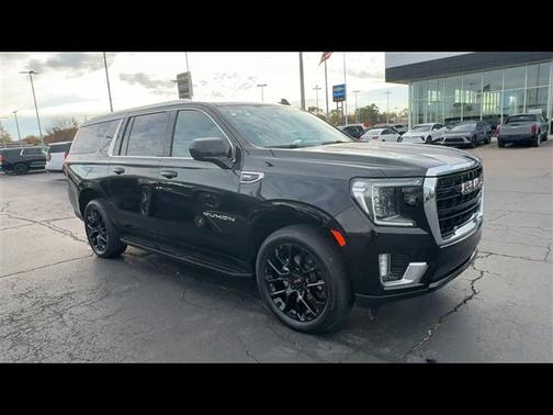 2023 GMC Yukon XL SLE