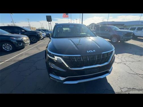 2024 Kia Carnival EX