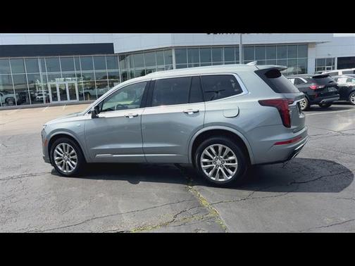 Argent Silver Metallic 2023 Cadillac XT6 Premium Luxury AWD