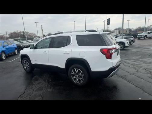 2023 GMC Acadia FWD SLT