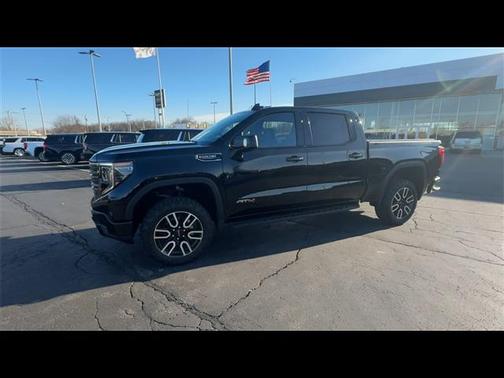 2025 GMC Sierra 1500 AT4