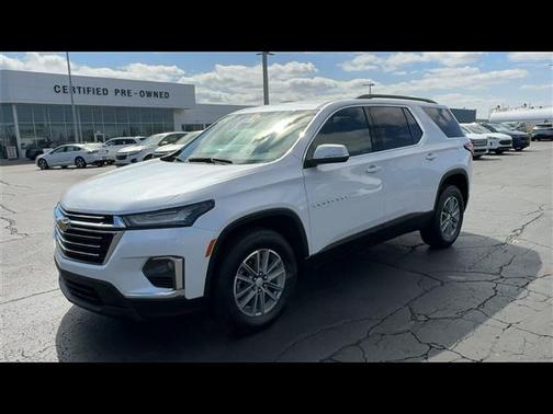 2022 Chevrolet Traverse LT Cloth