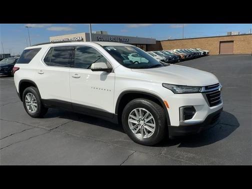 2022 Chevrolet Traverse LT Cloth