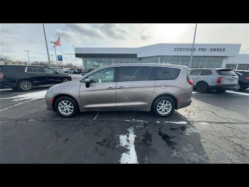 2017 Chrysler Pacifica Touring