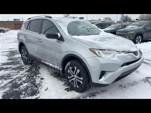 2017 Toyota RAV4 LE
