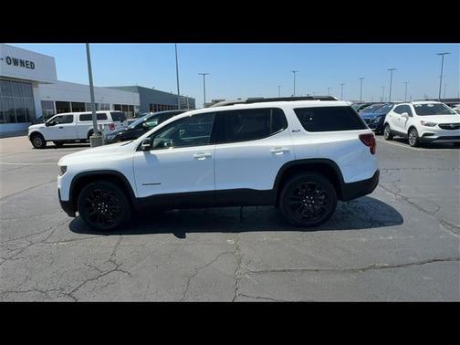 2023 GMC Acadia AWD SLT