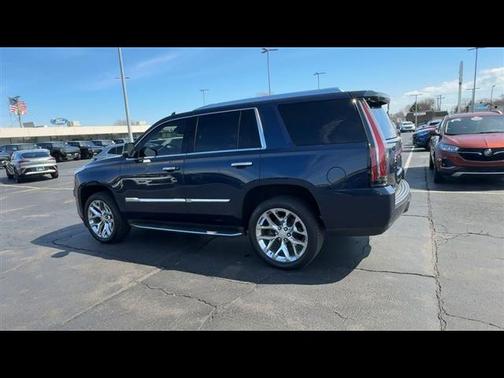 Dark Adriatic Blue Metallic 2017 Cadillac Escalade Luxury