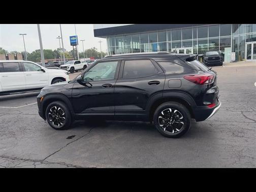Mosaic Black Metallic 2023 Chevrolet Trailblazer LT