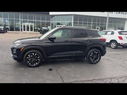 Mosaic Black Metallic 2023 Chevrolet Trailblazer LT