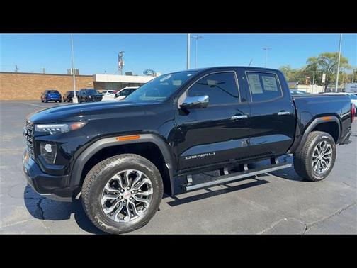 2023 GMC Canyon Denali