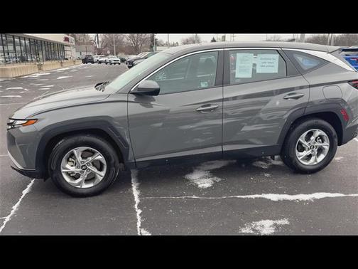 2024 Hyundai TUCSON SE