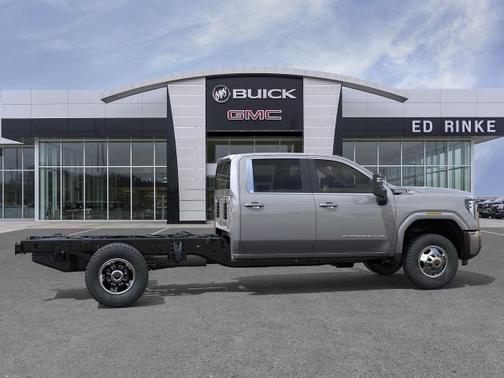 2026 GMC Sierra 3500 SLE