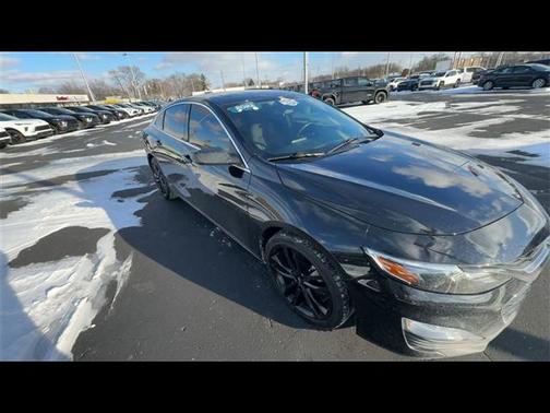 2022 Chevrolet Malibu FWD LT
