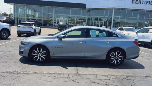 Sterling Gray Metallic 2023 Chevrolet Malibu FWD RS