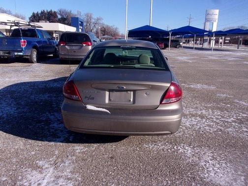 2007 Ford Taurus SE