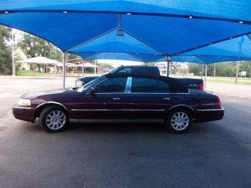2006 Lincoln Town Car Executive L