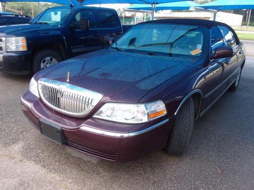 2006 Lincoln Town Car Executive L