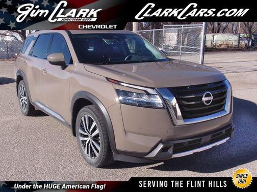 2023 Nissan Pathfinder Platinum 4WD