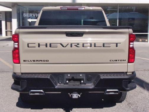 2023 Chevrolet Silverado 1500 Custom Trail Boss