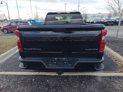 2022 Chevrolet Silverado 1500 Custom