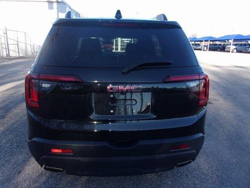 2023 GMC Acadia FWD SLE