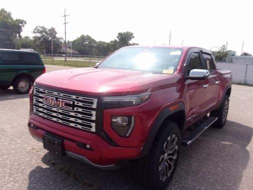2023 GMC Canyon Denali