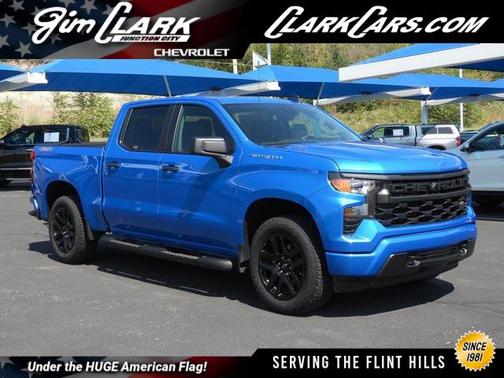 2025 Chevrolet Silverado 1500 Custom