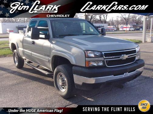 2006 Chevrolet Silverado 2500 LT H/D Extended Cab