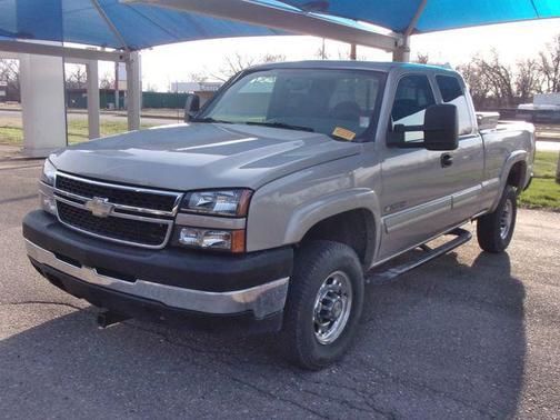 2006 Chevrolet Silverado 2500 LT H/D Extended Cab