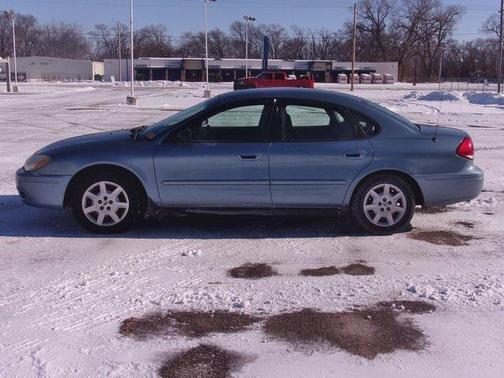 2007 Ford Taurus SE