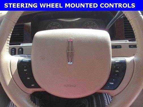 2006 Lincoln Town Car Executive L