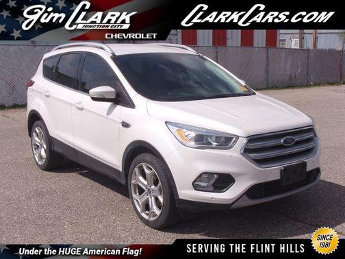 White Platinum Metallic Tri-Coat 2019 Ford Escape Titanium