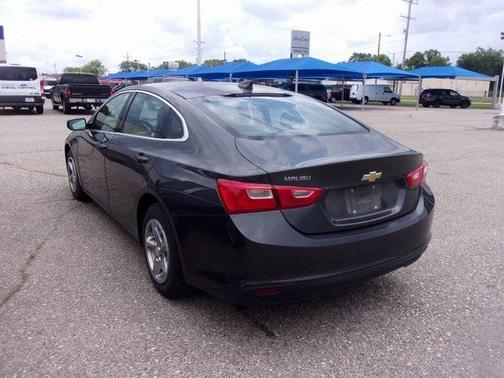 2017 Chevrolet Malibu 1LS