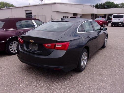 2017 Chevrolet Malibu 1LS