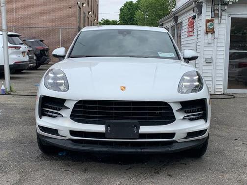 2021 Porsche Macan Base