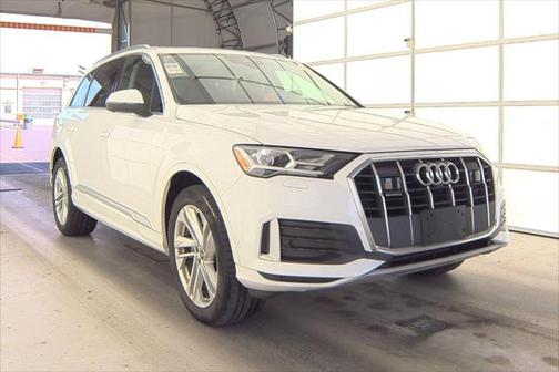 2022 Audi Q7 45 Premium Plus