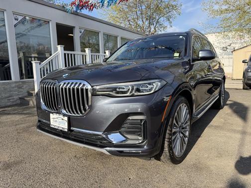 Arctic Gray Metallic 2020 BMW X7 xDrive40i