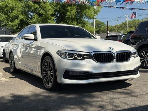 Alpine White 2018 BMW 530 xDrive