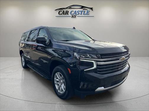 2023 Chevrolet Suburban LT