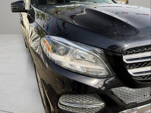 Black 2018 Mercedes-Benz GLE 350 4MATIC