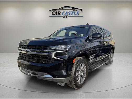 2023 Chevrolet Suburban LS