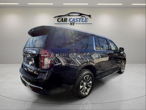 2023 Chevrolet Suburban LS