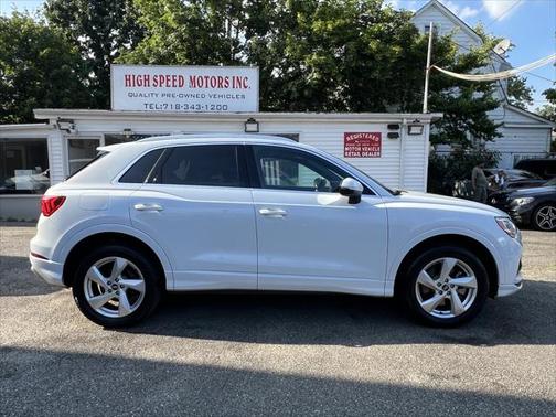 2022 Audi Q3 40 Premium